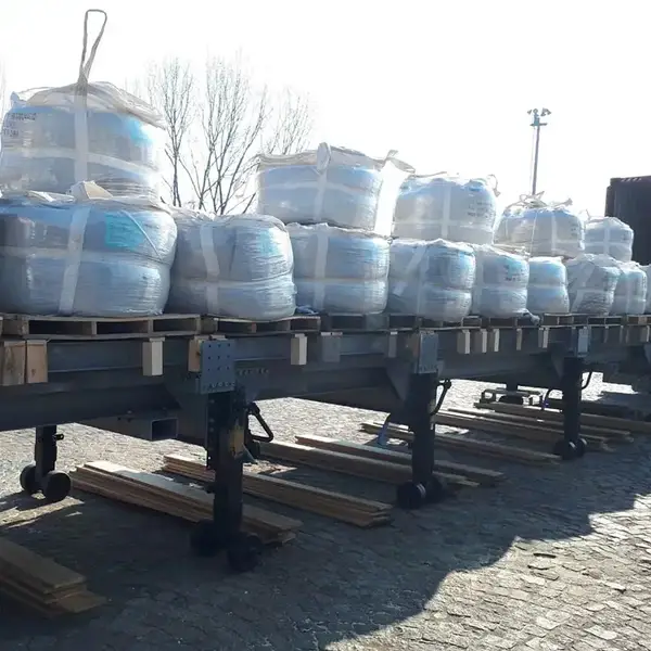 Packing, Repackaging, Palletizing Cargo for Containers in Worldwide Seaports