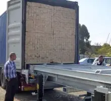 Container Wood loading